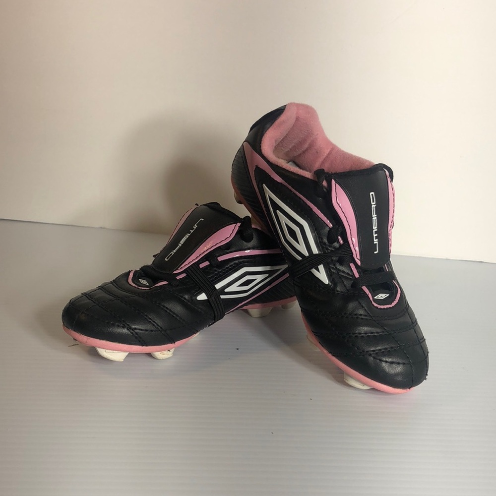 Umbro Soccer cleats ,size 11 kids